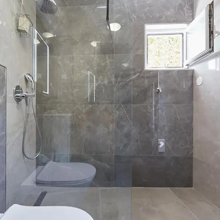 Kolorina Apartment *